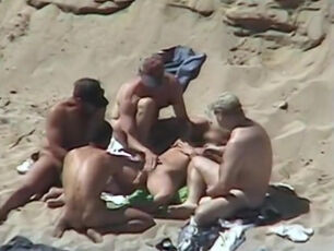 Spycam caught how 5 dudes collective 25 yo super-bitch on